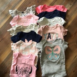 Carter’s 6m onsie bundle